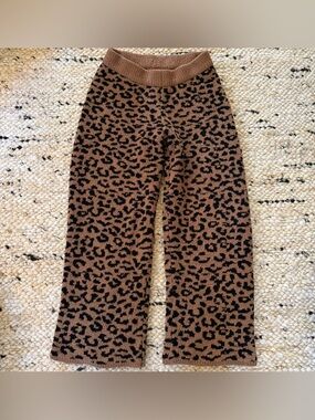 Cupcakes & Cashmere Cheetah Fleece Comfy Lounge Pants Size Small